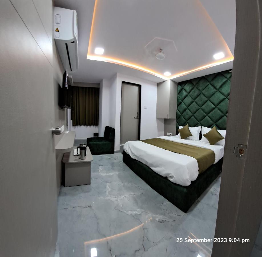 Hotel Kingdom Gandhinagar Eksteriør bilde