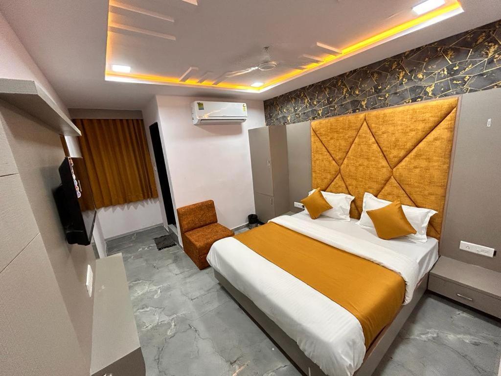 Hotel Kingdom Gandhinagar Eksteriør bilde