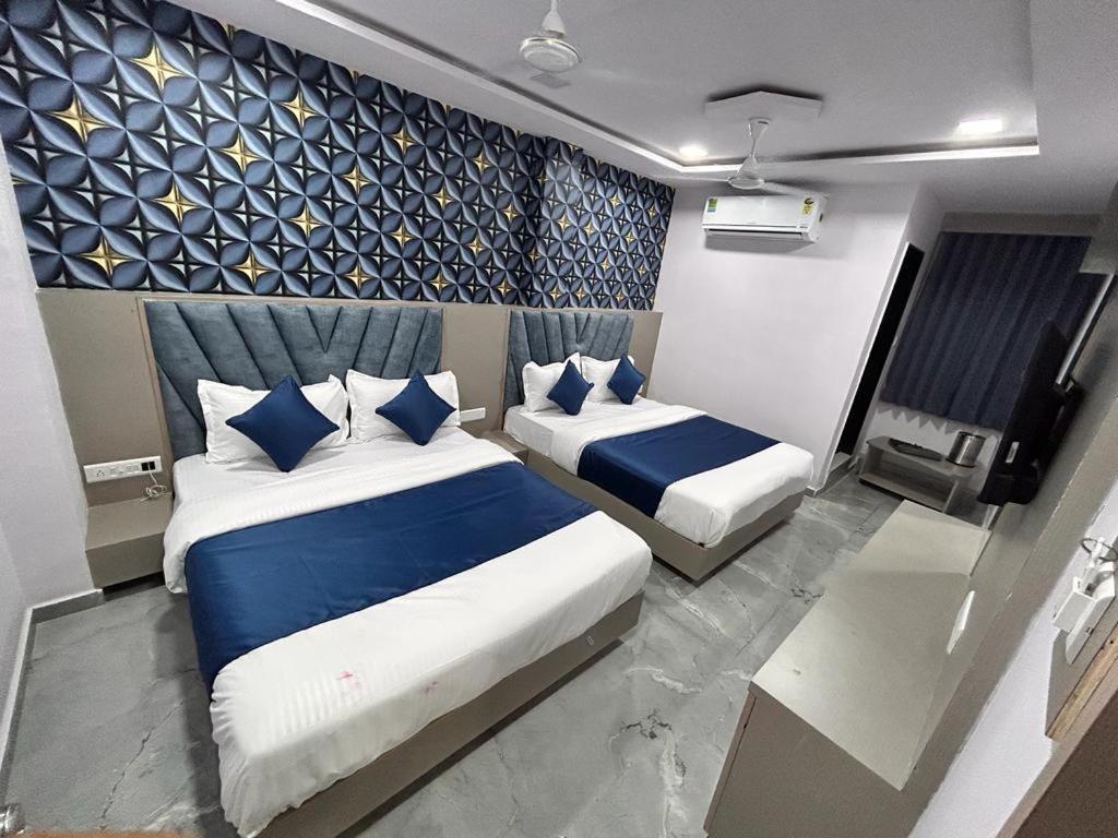 Hotel Kingdom Gandhinagar Eksteriør bilde